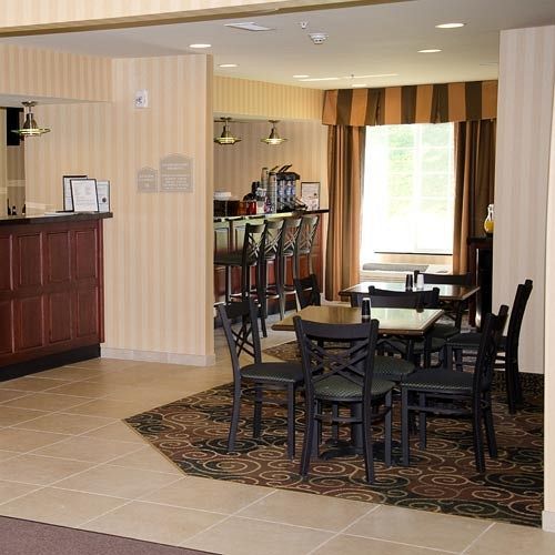 Cobblestone Inn & Suites - Bloomfield Eksteriør billede